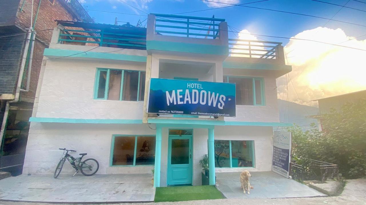 Hotel Meadows View, Near Mall Road Manali Exteriör bild